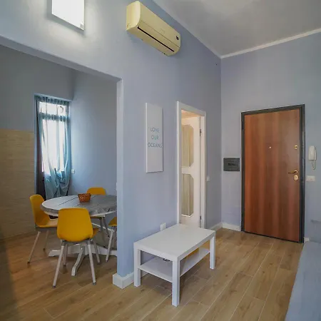 Pgs Immobiliare Srls Duilio 01 Moderno Trilocale In Centro Storico * La Maddalena (Sassari)